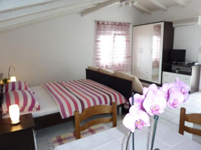 Apartments Kresović, Vodice